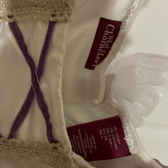 Halloween princess dress 5-6 yr - Picture 2 of 5